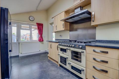 3 bedroom semi-detached house for sale, Holmfield Avenue West, Leicester Forest East