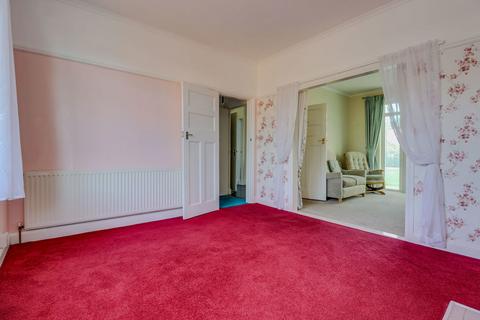 3 bedroom semi-detached house for sale, Holmfield Avenue West, Leicester Forest East