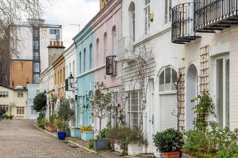 2 bedroom mews for sale, Ennismore Gardens Mews, Knightsbridge, London, SW7