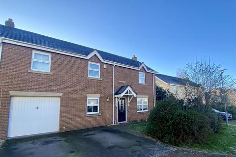 5 bedroom semi-detached house for sale, Field Rise, Swindon SN1