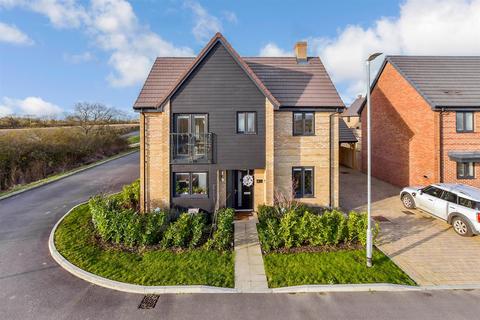 4 bedroom detached house for sale, Crop Lane, Kingsnorth, Ashford, Kent