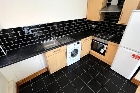 1 bedroom flat to rent, Cranbrook Road, Ilford IG2