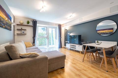 1 bedroom apartment to rent, Norwood House, London SW11