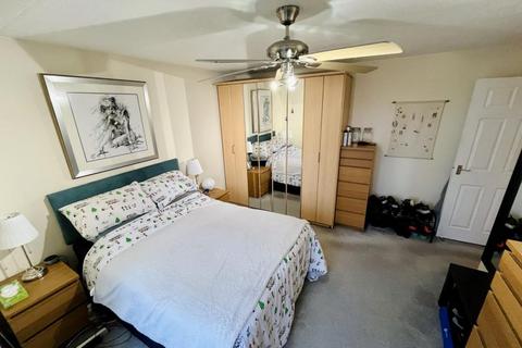 undefined, HARBURY COURT, NEWBURY RG14