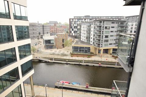 2 bedroom apartment to rent, La Salle, Leeds Dock