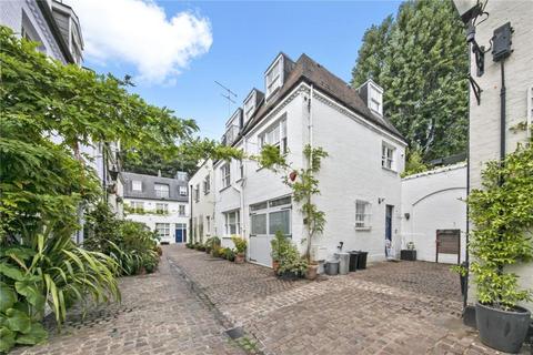 undefined, Fulton Mews, London