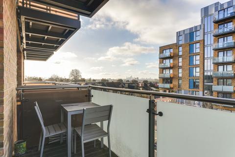 2 bedroom flat for sale, 4 Hoe Street, London E17