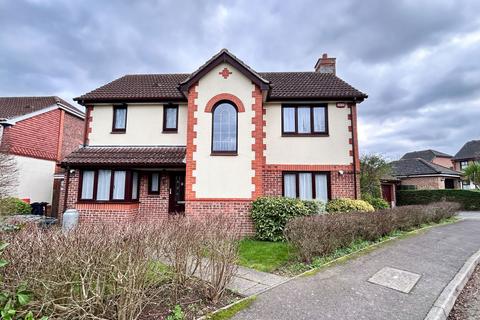 4 bedroom detached house for sale, New Rectory Lane, Ashford TN23