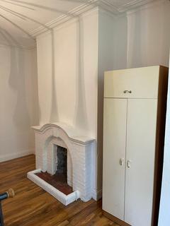 undefined, County Road, Swindon SN1