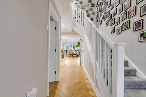 4 bedroom semi-detached house for sale, Pollards Hill South, London SW16