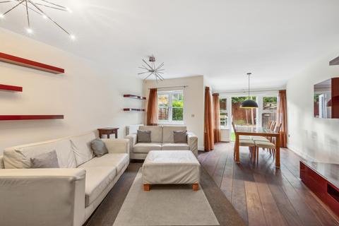 3 bedroom terraced house to rent, St Francis Place, Malwood Road, Clapham South, London