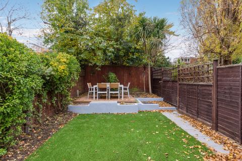 3 bedroom terraced house to rent, St Francis Place, Malwood Road, Clapham South, London