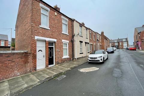 2 bedroom flat to rent, Collingwood Street, South Shields NE33