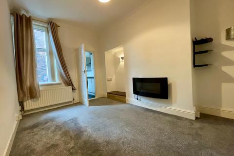 2 bedroom flat to rent, Collingwood Street, South Shields NE33