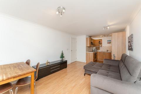 2 bedroom flat for sale, Maltings Close, Bow E3