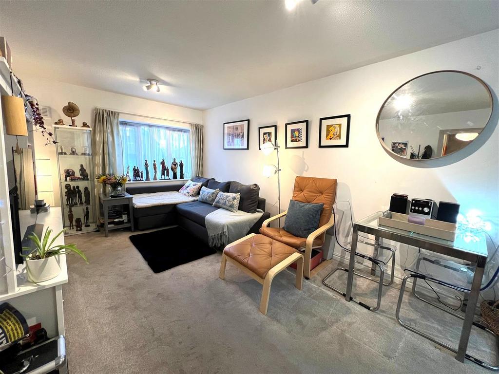Living Room.jpg