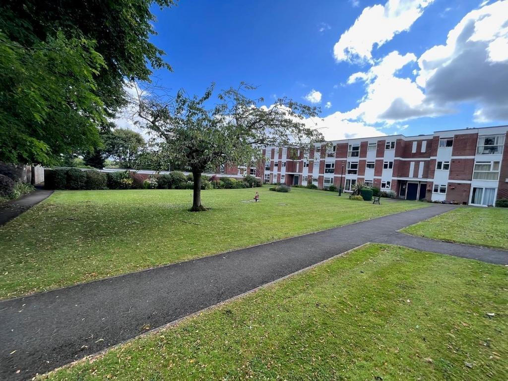 Communal Gardens 2.jpg