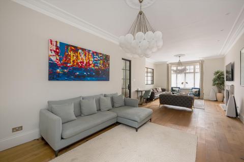 6 bedroom semi-detached house to rent, Grove Park Gardens, London, W4