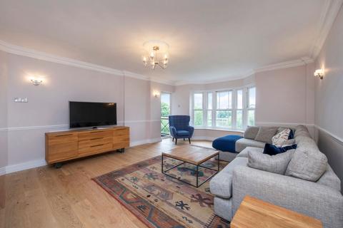 3 bedroom flat for sale, Wyatt Drive, Barnes, London