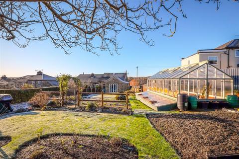 2 bedroom bungalow for sale, Royds Avenue, Brighouse