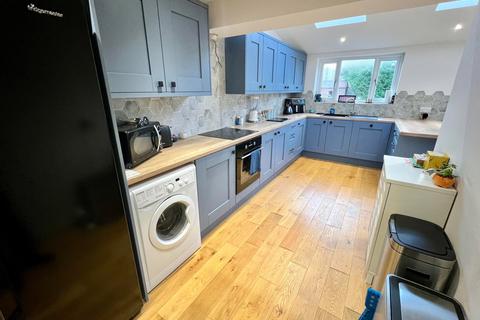 3 bedroom semi-detached house for sale, Taywood Road, Thornton FY5