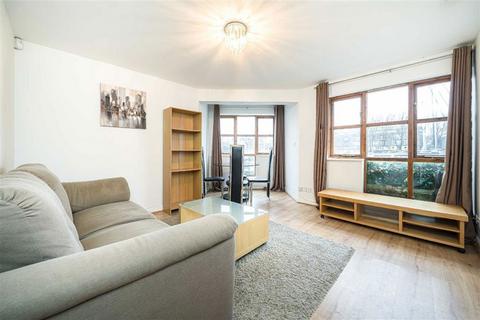 2 bedroom flat to rent, Windsock Close, London SE16