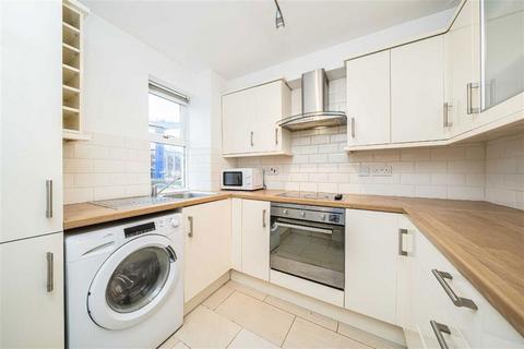 2 bedroom flat to rent, Windsock Close, London SE16