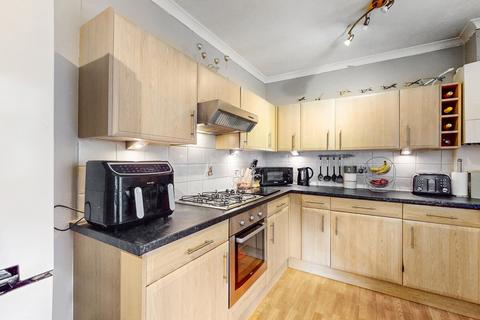 31 Southend Drive, Strathaven, ML10 6QT