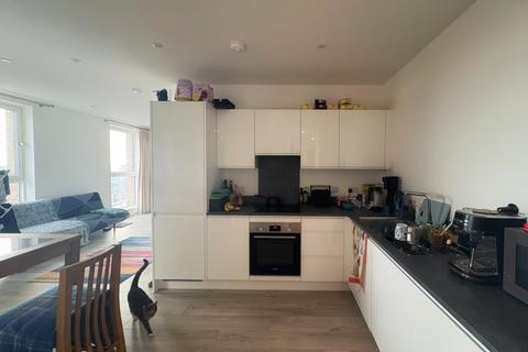 1 bedroom flat for sale, Falconbrook Gardens, Silvertown Way, London, E16