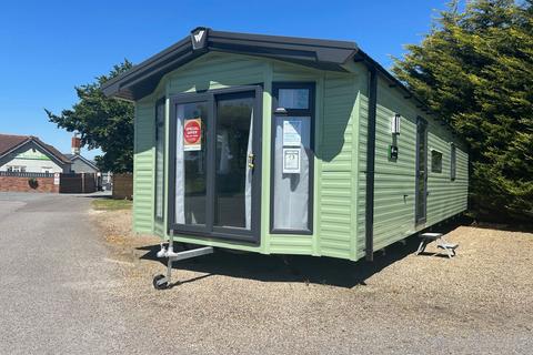 2 bedroom static caravan for sale, East Heslerton Malton