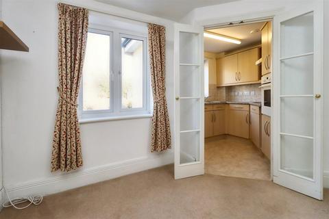 1 bedroom retirement property for sale, Within a short stroll to Clevedon Town Centre