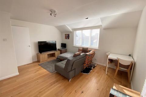 1 bedroom apartment to rent, Nash Close, Herts AL9