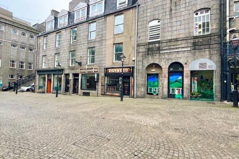2 bedroom flat to rent, The Green, Aberdeen AB11