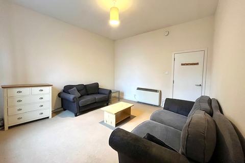 2 bedroom flat to rent, The Green, Aberdeen AB11