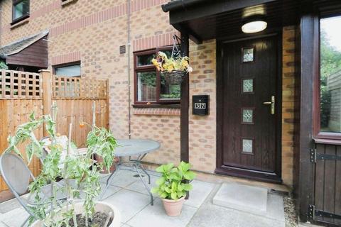 1 bedroom end of terrace house to rent, Mercers Row, St. Albans