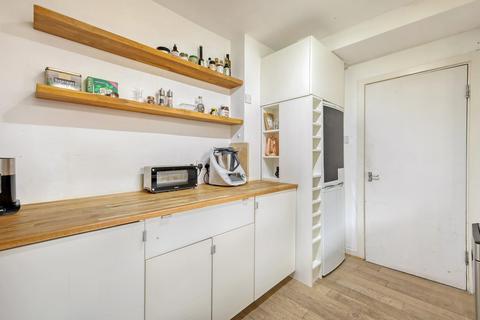 25 Portman Place, London, E2 0LG