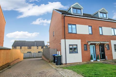 33 Bluestone Close, Newton Aycliffe, DL5 4FG
