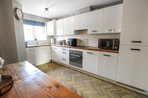 33 Bluestone Close, Newton Aycliffe, DL5 4FG