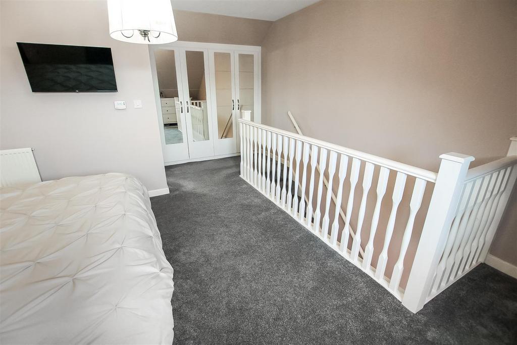 Bedroom One (2).jpg