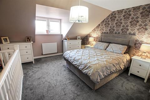 33 Bluestone Close, Newton Aycliffe, DL5 4FG