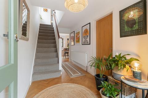 35 Baveney Road, Worcester, WR2 6DS