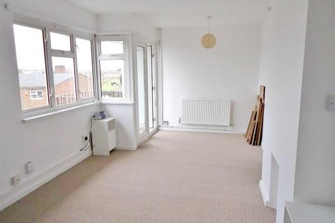 Studio to rent, Little Brays, Harlow