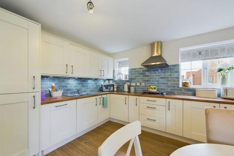 4 bedroom detached house for sale, 12 Nightingale Drive, Whitby