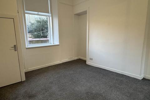 2 bedroom flat to rent, Stuart Street, Old Kilpatrick