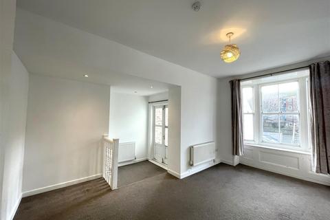 2 bedroom flat to rent, High Street, Rottingdean, Brighton