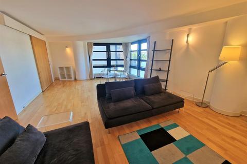 2 bedroom flat to rent, Shore, Edinburgh EH6