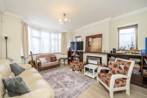 4 bedroom detached house to rent, Wentworth Park, London N3