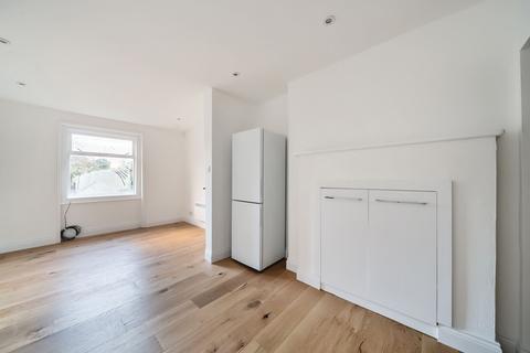 undefined, Cricklewood Lane, Childs Hill, London, NW2