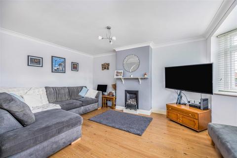 2 bedroom end of terrace house for sale, Old Farm Way, Portsmouth PO6