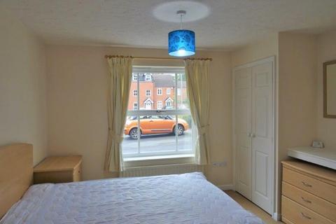 2 bedroom flat to rent, Wharf Lane, Solihull B91